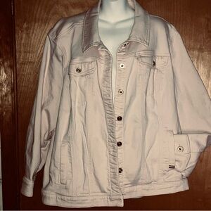 Women’s Plus Denim Jacket EUC